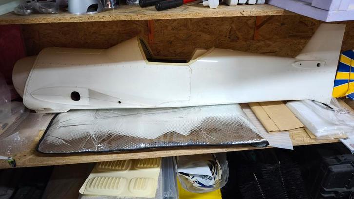 Suchoi SU-31 1/3, Hobby & Loisirs créatifs, Modélisme | Radiocommandé & Téléguidé | Avions, Neuf, Essence, Enlèvement