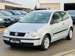 VW POLO 1.2i * BENZINE * 28.000 KM * AIRCO * 1 ste eig *, Auto's, Elektrische ramen, Bedrijf, Grijs, Zilver of Grijs