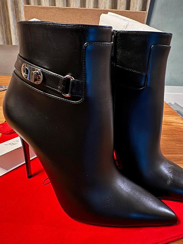 Christian Louboutin Lock So Kate 100 laarzen maat 39, Kleding | Dames, Schoenen, Nieuw, Ophalen of Verzenden