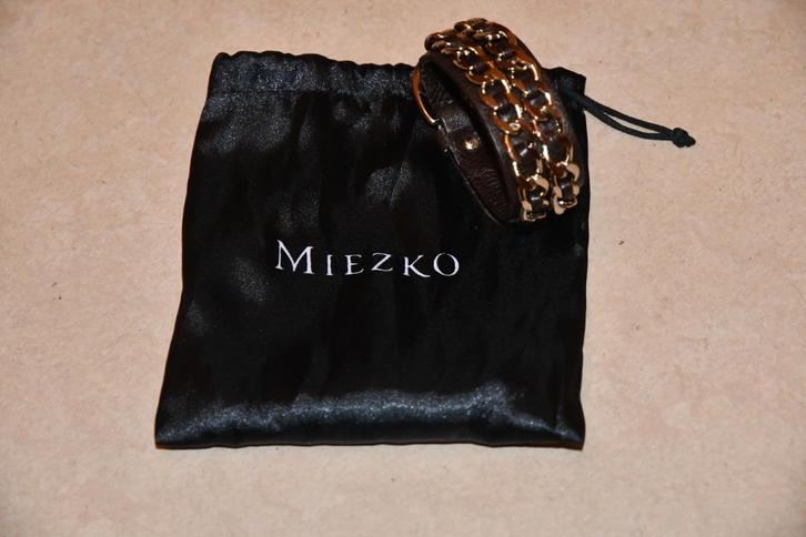 Bruin lederen armband met ketting - Miezko, Handtassen en Accessoires, Armbanden, Nieuw, Leer, Bruin, Ophalen of Verzenden