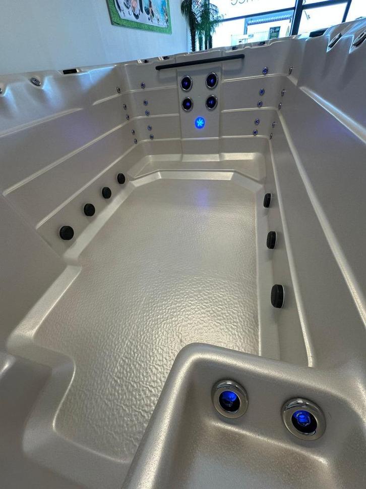 Zwemspa Vortex AquaGym Max Extr. SHOWROOMMODEL MET KORTING!, Tuin en Terras, Zwembaden, Nieuw, Opzetzwembad, 120 cm of meer, 400 cm of meer