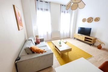 Gemeubileerd appartement met 2 kamers  beschikbaar voor biedingen