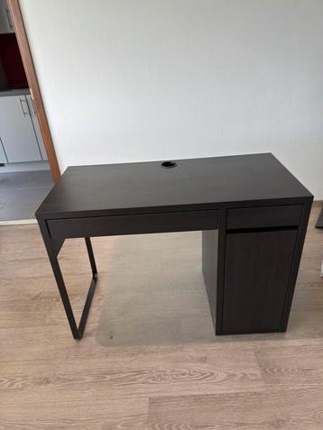 IKEA bureau met lades, Huis en Inrichting, Bureaus, Ophalen, Gebruikt, Bureau