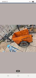 Bakfiets alles is aanwezig zitplankjes gordels handvatten ., Ophalen