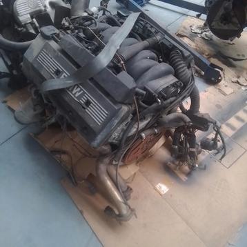 Moteur BMW V8 3500 cm3 non vanos complet sans boitiers