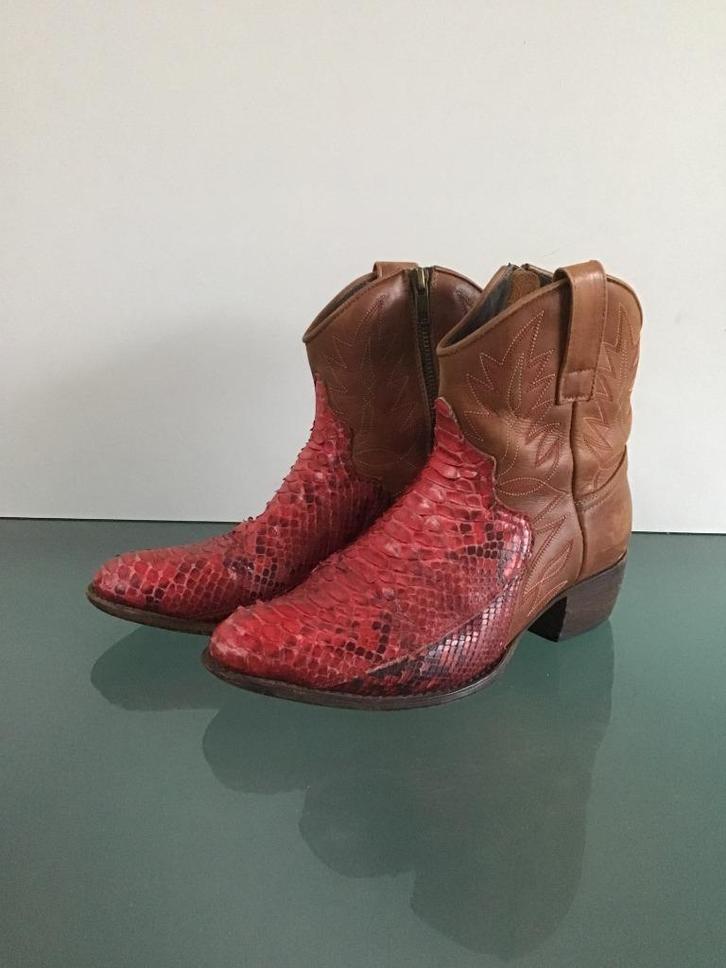 Gratis Verzenden | Sendra coole bruine laarzen 38, Kleding | Dames, Schoenen, Zo goed als nieuw, Lage of Enkellaarzen, Rood, Verzenden