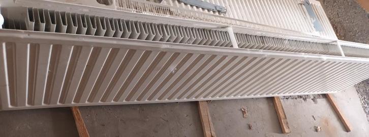 Radson paneelradiatoren – Type 21 – 3155W – 210cm, Doe-het-zelf en Bouw, Verwarming en Radiatoren, Gebruikt, Radiator, 800 watt of meer