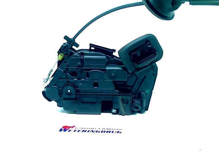 Motor Centrale Deurvergrendeling van een Seat Leon, Auto-onderdelen, Carrosserie, Seat, Gebruikt, 3 maanden garantie, Ophalen of Verzenden