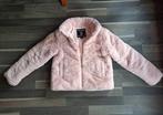 Pelsjasje roze en/of jas met fleece voering blauw, mt 140, Enlèvement ou Envoi, Comme neuf, Garçon ou Fille, Manteau