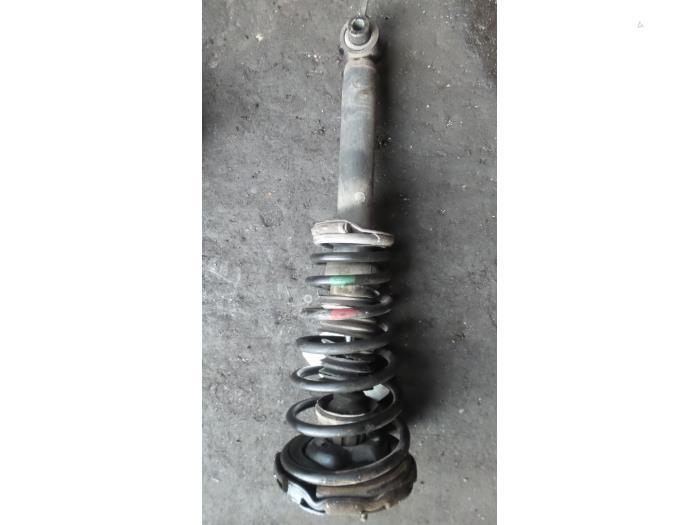 Schokdemperpoot rechts-voor van een Nissan Primera, Auto-onderdelen, Ophanging en Onderstel, Gebruikt, 3 maanden garantie, Ophalen of Verzenden