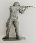 Soldat russe avec fusil semi-automatique, WWII, vintage, Enlèvement ou Envoi, Utilisé, Plus grand que 1:35, Personnage ou Figurines