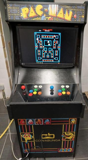 arcade kast pac-man met 24inch scherm! + 8800 games 2 player beschikbaar voor biedingen