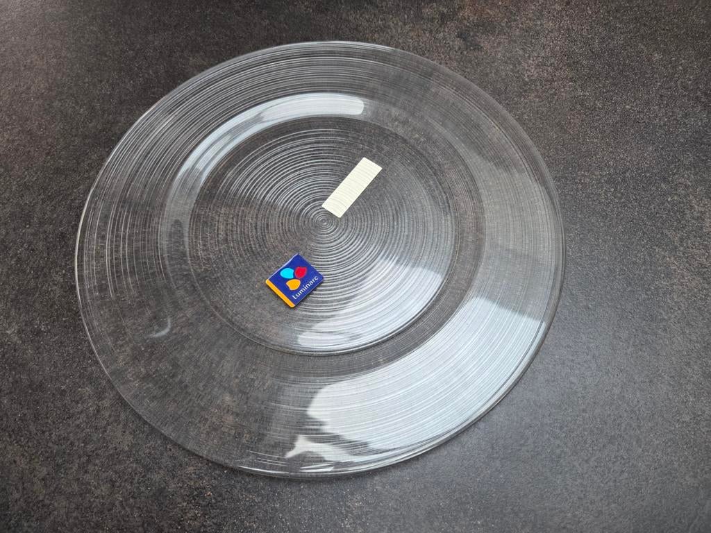 Glazen onderborden, Enlèvement