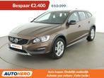 Volvo V60 Cross Country 2.0 D3 Momentum (bj 2015), Auto's, Voorwielaandrijving, Gebruikt, 1712 kg, Leder