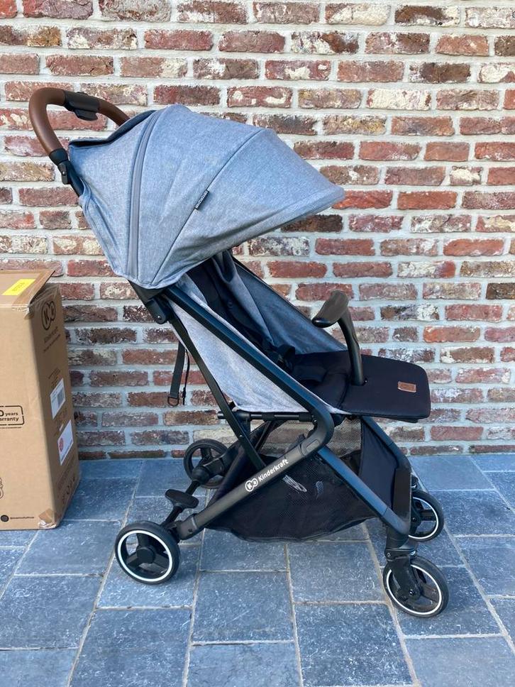 Kinderkraft Nubi plooibuggy, Kinderen en Baby's, Buggy's, Zo goed als nieuw, Regenhoes, Ophalen