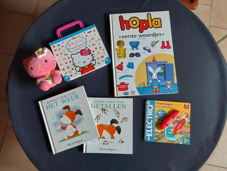 Eerste woordjes/boekjes met knuffel €5, Enfants & Bébés, Jouets | Éducatifs & Créatifs, Utilisé, Langue et Lecture, Compter, Découverte