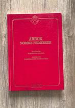 Postzegel jaar boek, Ophalen of Verzenden, Zo goed als nieuw