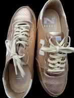 Mooie sneakers van Nathan. Geen nep. Goud met wit.Maat 41., Overige kleuren, Verzenden, Sneakers, Gedragen