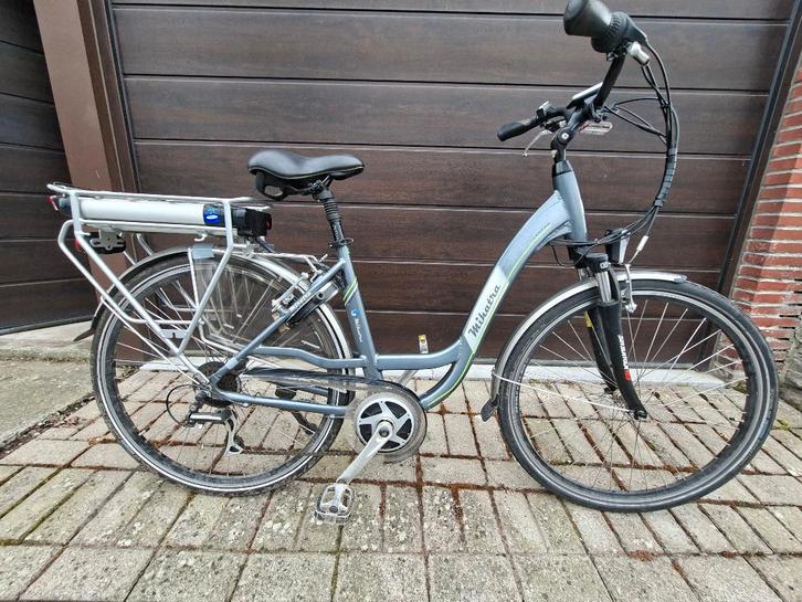 Elektrische damesfiets met middenmotor, Fietsen en Brommers, Elektrische fietsen, Gebruikt, Overige merken, Ophalen