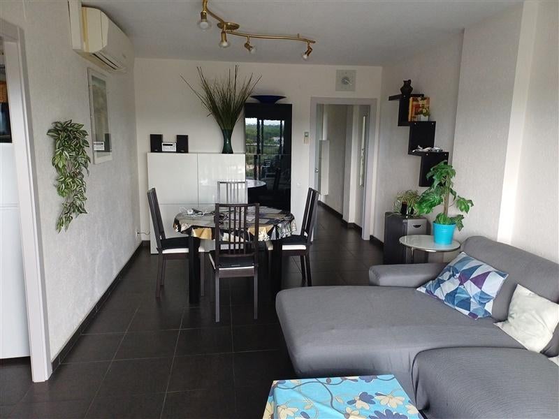 Salou: mooi vakantieappartement te huur, 2 slaapkamers, Appartement, Wasmachine, Aan zee