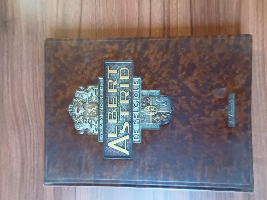 Livre., Antiquités & Art, Antiquités | Livres & Manuscrits, Enlèvement