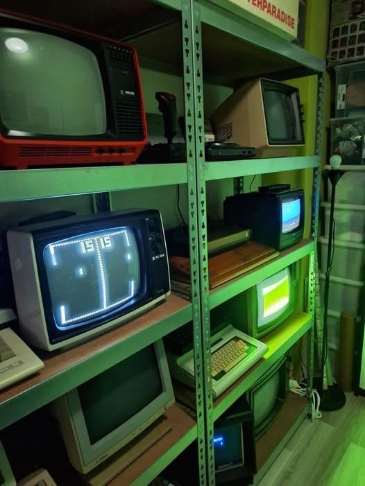 Oude computers, een nieuw leven., Computers en Software, Ophalen