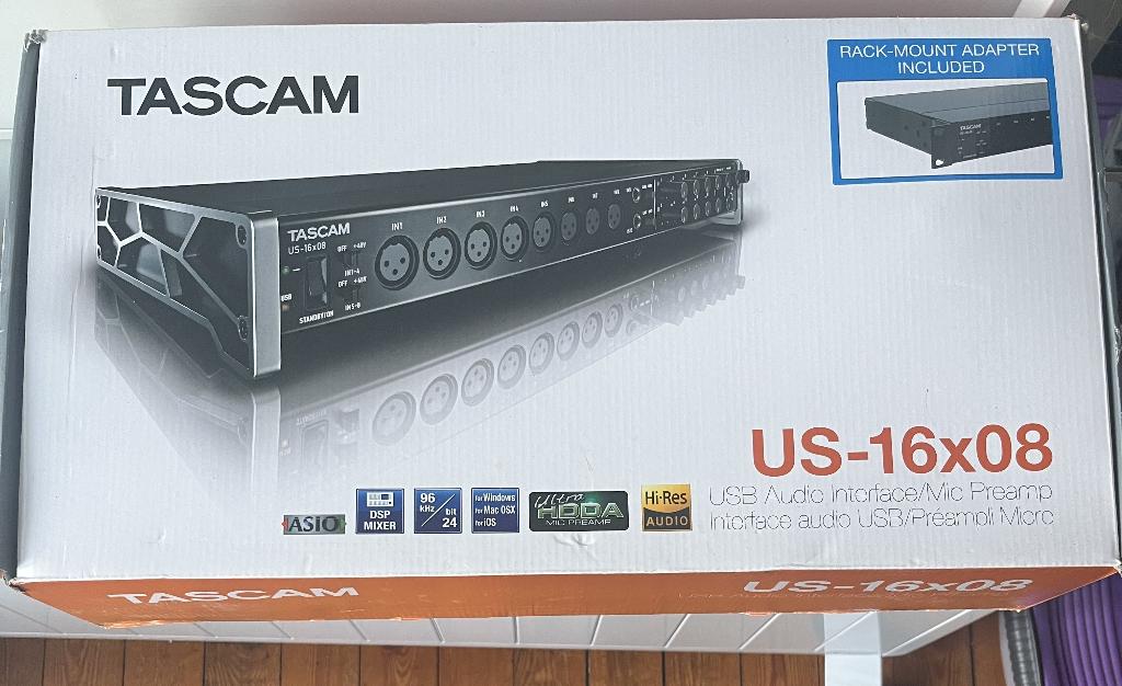 TASCAM US-16x08, Muziek en Instrumenten, Mengpanelen, Ophalen of Verzenden, Nieuw, 10 tot 20 kanalen, Microfooningang