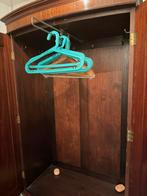 Antiek kast, Enlèvement