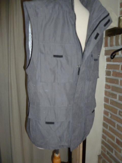 grijze heren Bodywarmer, small, Ophalen of Verzenden, Zo goed als nieuw