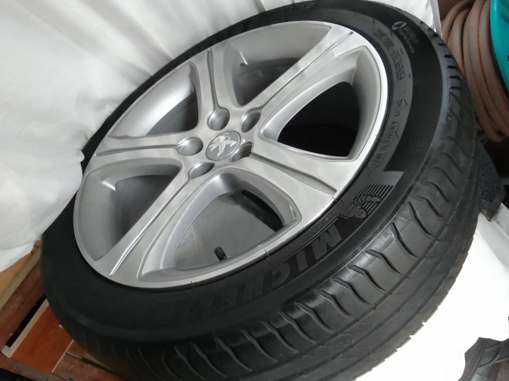 JANTES 18 PEUGEOT, Autos : Pièces & Accessoires, Pneus & Jantes, Pneus hiver, 18 pouces, Enlèvement, Jante(s)