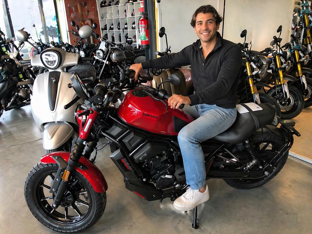 Croiseur ZONTES 125, Motos, Enlèvement, 1 cylindre, 12 à 35 kW