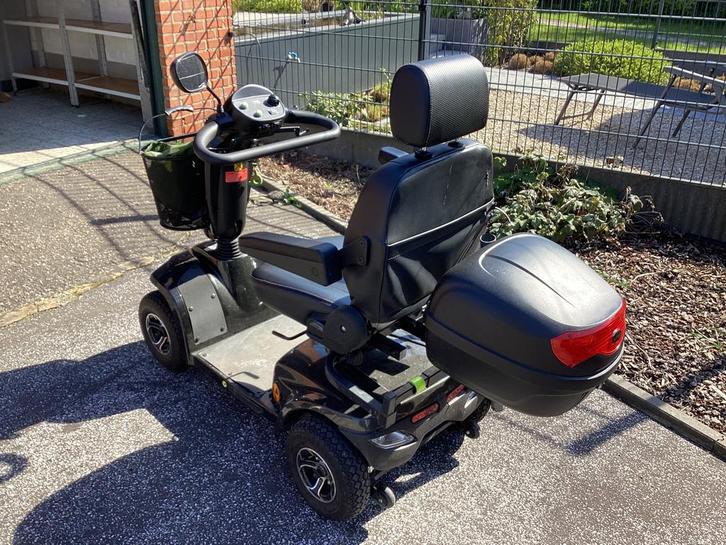 Te koop scootmobiel en rollator, Divers, Voitures sans permis & Scooters pour invalides, Comme neuf, Enlèvement