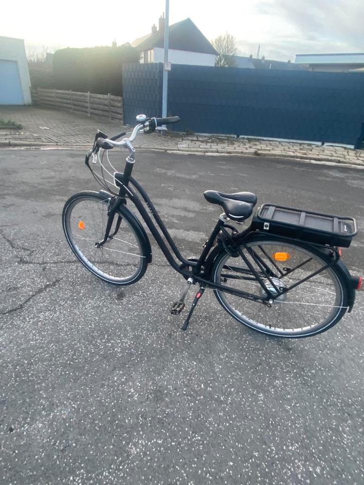 Elektrische fiets elops b'twin, Fietsen en Brommers, Elektrische fietsen, Zo goed als nieuw, Ophalen of Verzenden