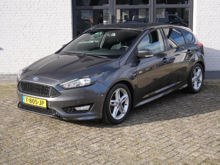 Ford Focus 1.0 Titanium ST Line Ecc Keyless Stuur en Stoel v, Auto's, Ford, Bedrijf, Focus, ABS, Airbags, Bluetooth, Boordcomputer