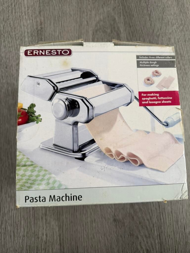 Pasta machine, Electroménager, Mélangeurs de cuisine, Enlèvement, Comme neuf
