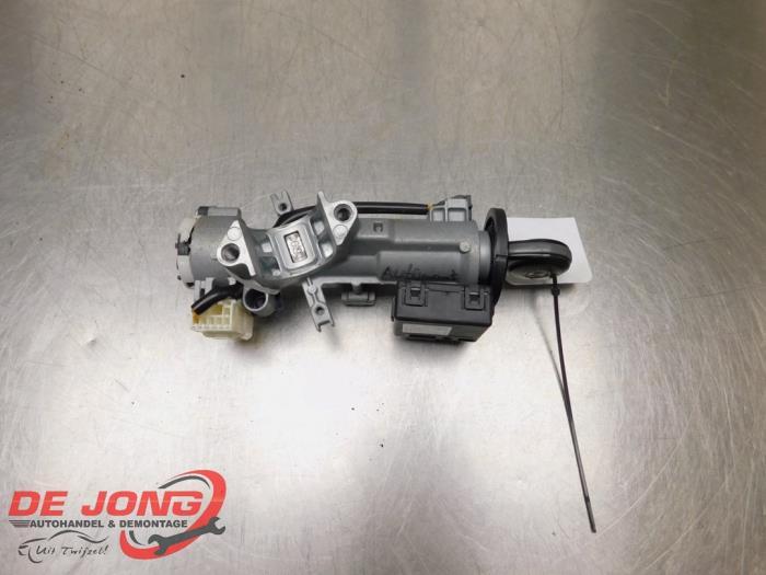 Kontaktslot + Sleutel van een Opel Agila, Gebruikt, -, -, Opel