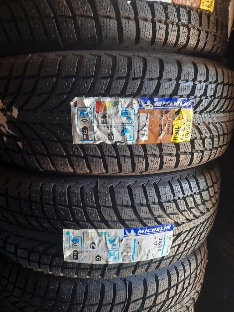 4 nieuwe banden 235 60 R17, Auto-onderdelen, Ophalen of Verzenden, Band(en)