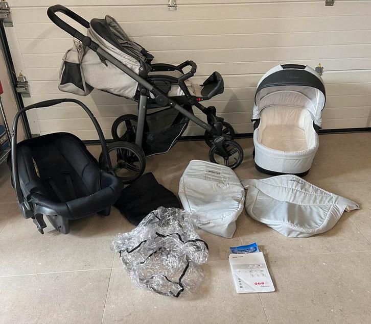 Poussette 3 en 1 Vulcano Bebeto, Enfants & Bébés, Poussettes & Combinaisons, Comme neuf, Poussette, Maxi-Cosi, Avec siège auto