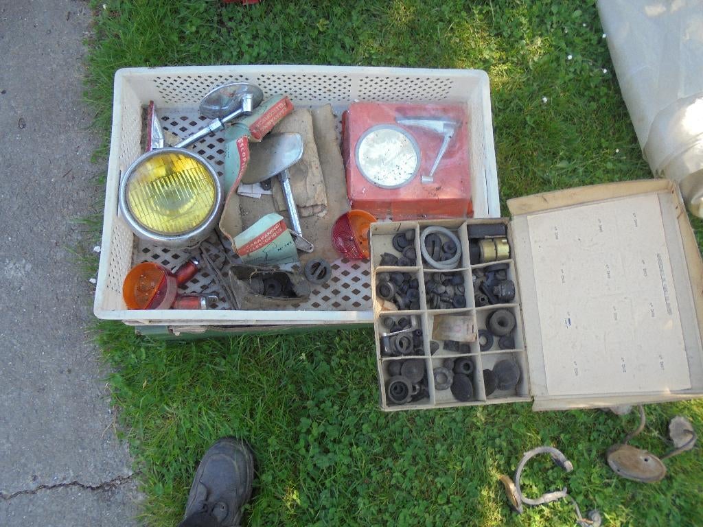 PIECES POUR VOITURES OLDTIMER, Autos, Particulier, Achat