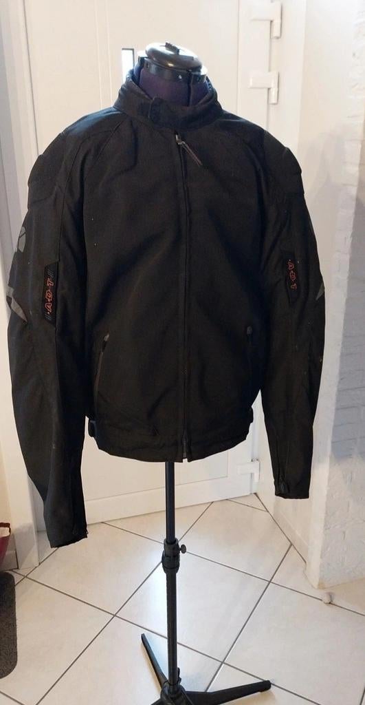 Veste de moto XL, Enlèvement