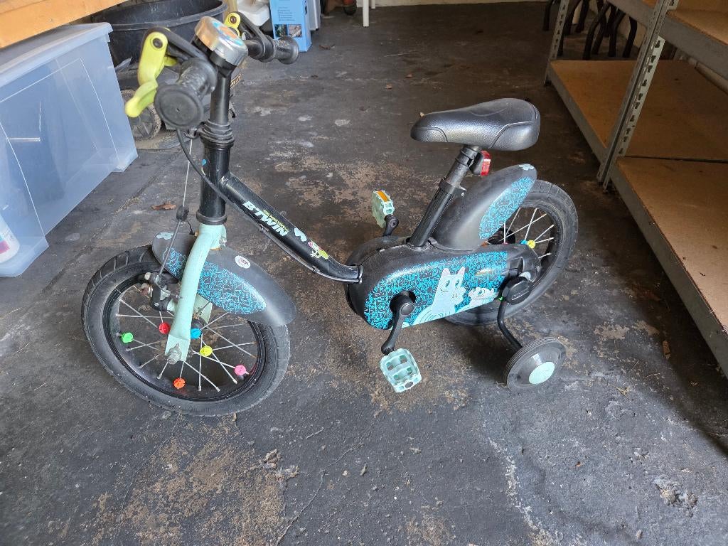 Kinderfiets B-Twin, Fietsen en Brommers, Ophalen, Zijwieltjes, Gebruikt, Minder dan 16 inch