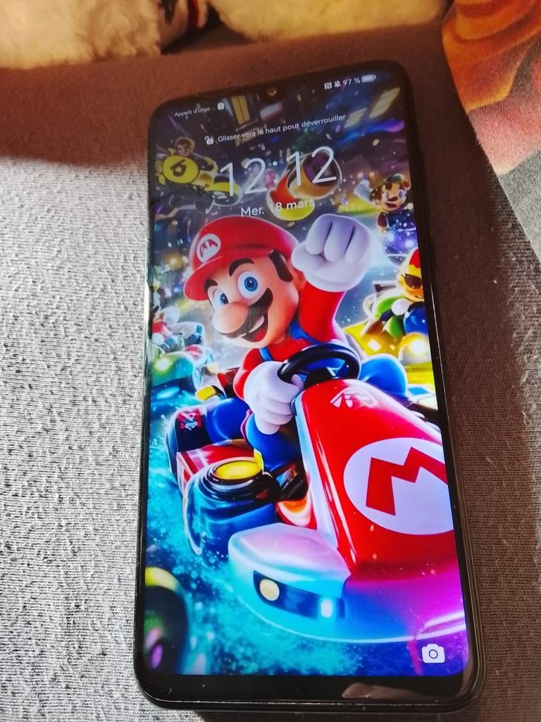 Je vend ou échange Huawei p30 lite 256gb 8gb de ram, Télécoms, Enlèvement, Utilisé, Protecteur d'écran