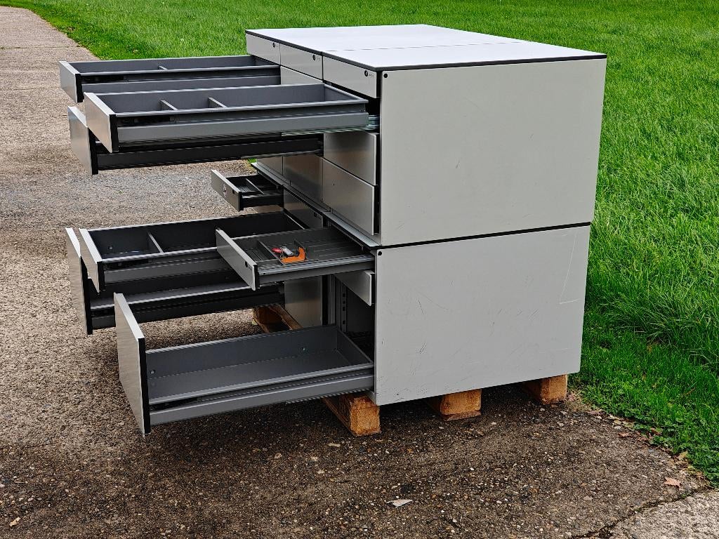 Stalen ladeblok(ken) voor bv gereedschap, berging, werkbank, Ophalen, Gebruikt