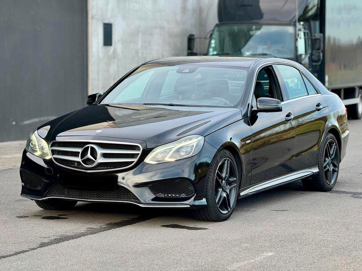 Mercedes E220 Sedan AMG automaat euro6, Autos, Mercedes-Benz, Entreprise, Diesel, Automatique, Cuir, Enlèvement
