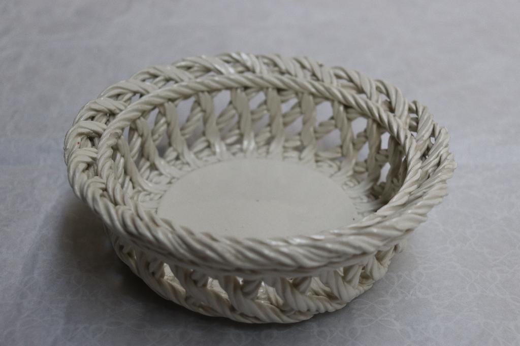 Corbeille italienne en céramique V Bassano, Antiquités & Art, Enlèvement