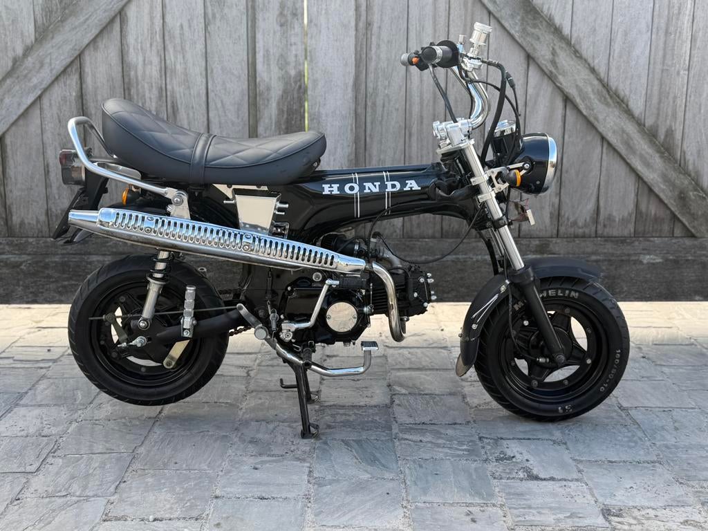 Zhenhua dax 50cc klasse B, Fietsen en Brommers, Ophalen, Zo goed als nieuw