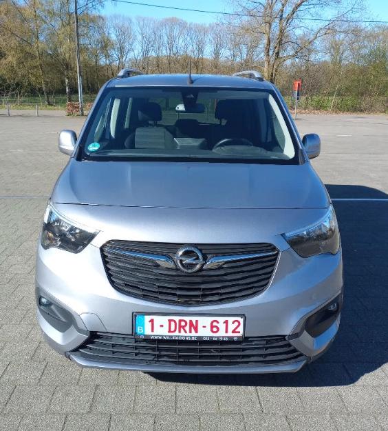 Opel Combo Life Diesel Automaat 6/2020, Autos, Opel, Achat, Euro 6, Entretenue par le concessionnaire, Noir