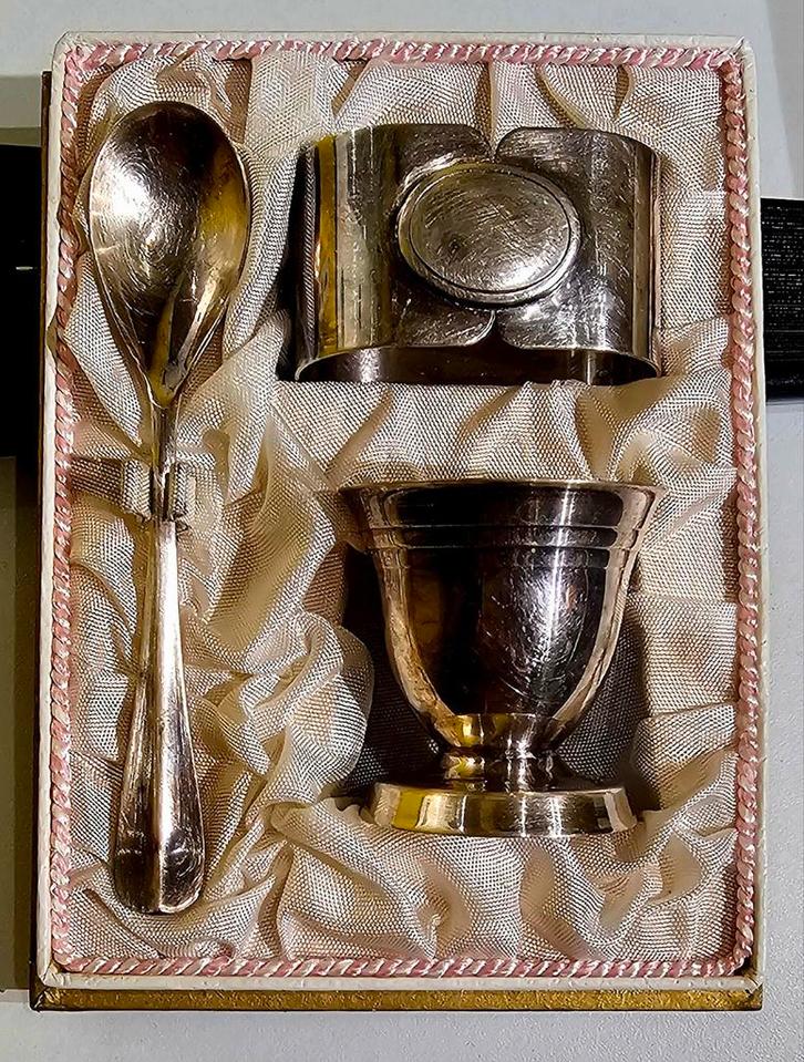 COFFRET NAISSANCE EN ARGENT, Enfants & Bébés, Cadeaux d'accouchement & Assiettes de naissance, Neuf, Cadeau d'accouchement