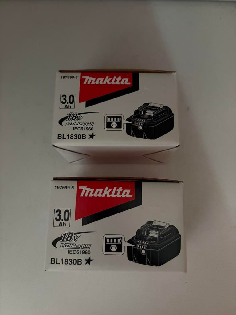 Makita duopack BL1830B accu 18V 3Ah, TV, Hi-fi & Vidéo, Batteries, Envoi, Neuf, Rechargeable
