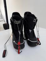 Burton snowboard boots (size 43) & bindings (Cartel EST), Sports & Fitness, Snowboard, Enlèvement ou Envoi, Utilisé, Bottes de neige